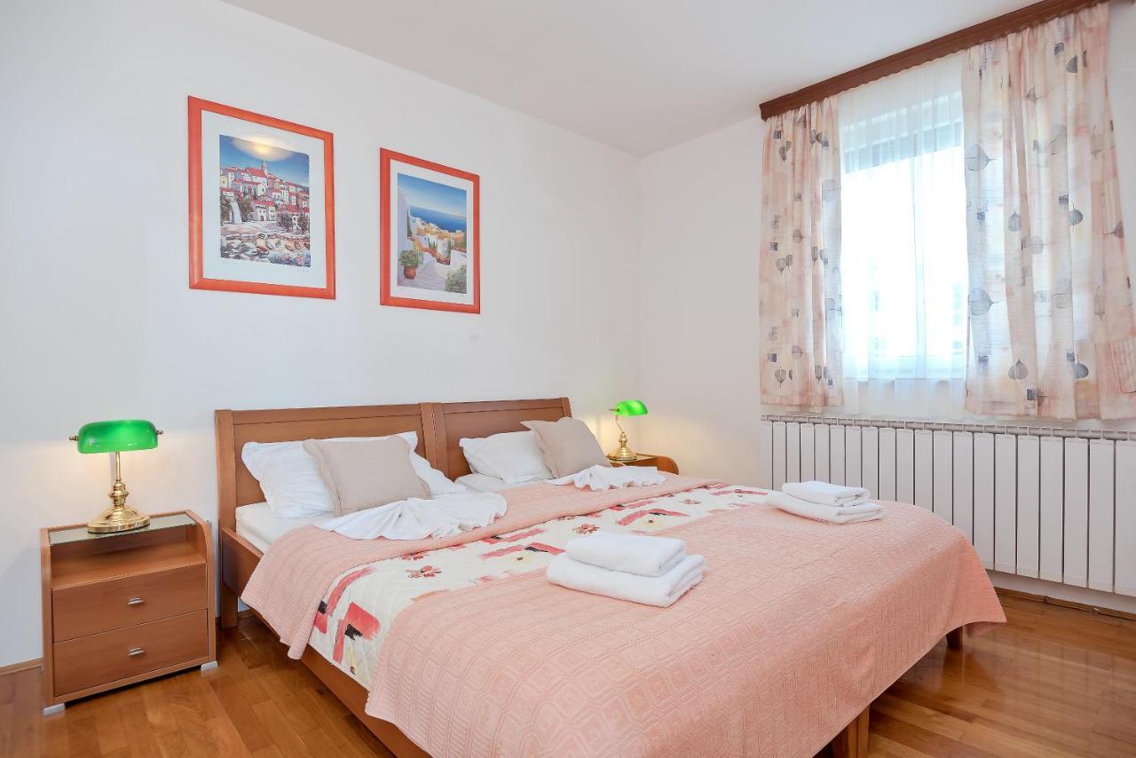 Apartmani Putnik Baška Voda Exterior foto
