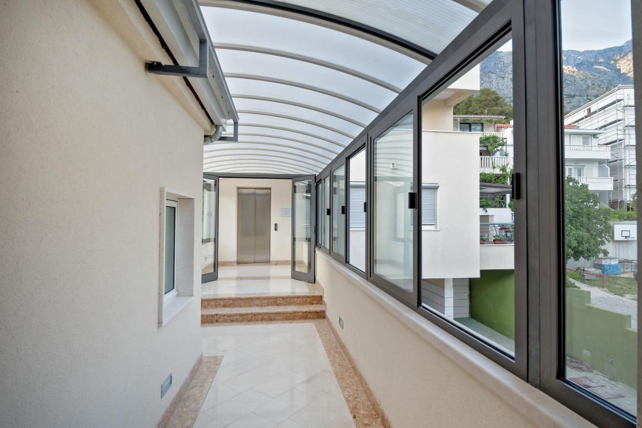 Apartmani Putnik Baška Voda Exterior foto