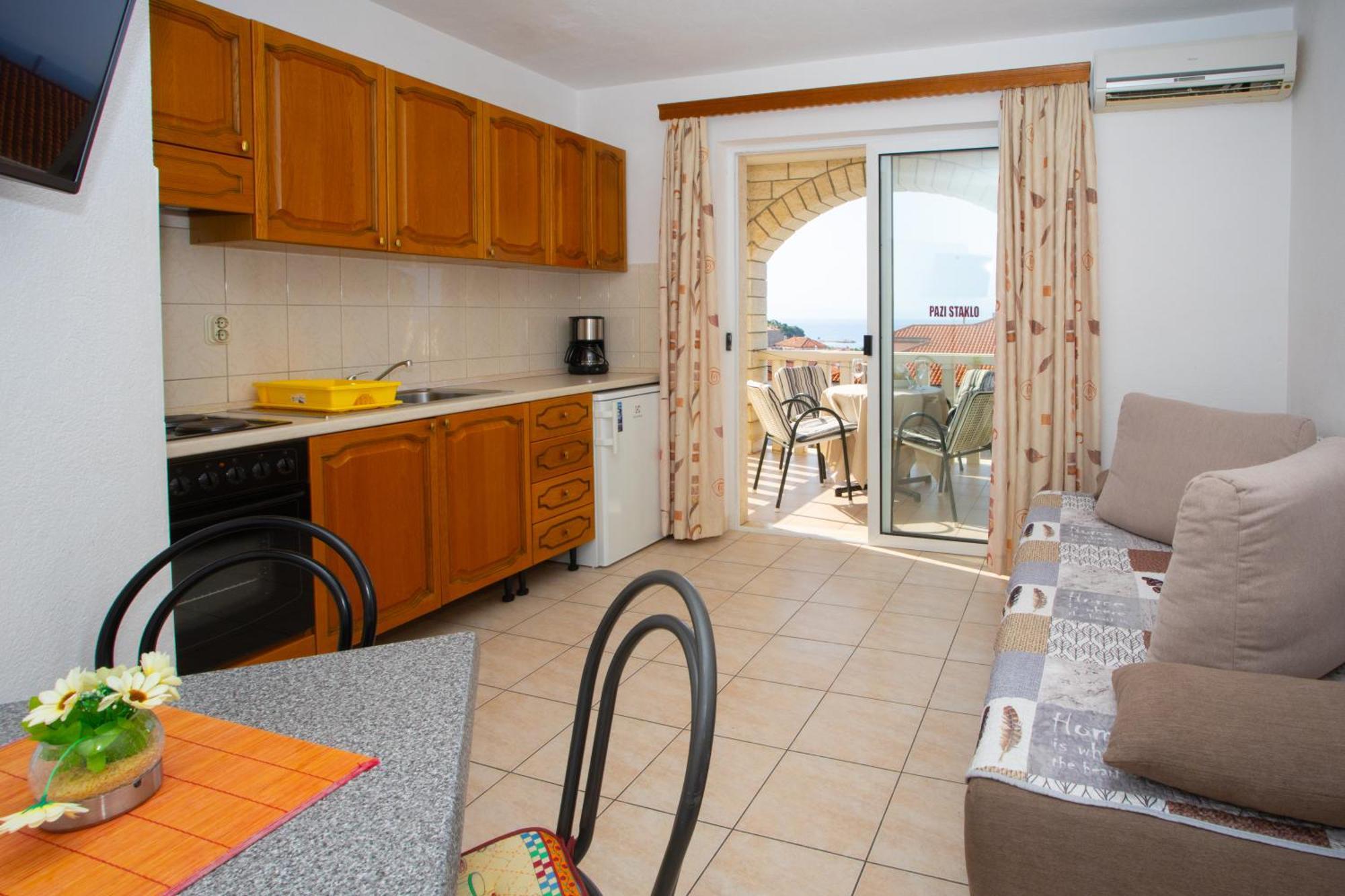 Apartmani Putnik Baška Voda Exterior foto